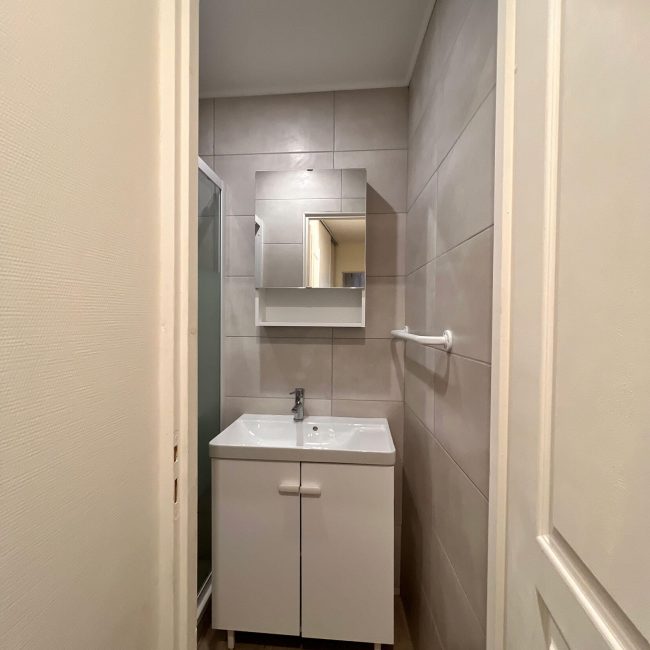 lavabo-location-appartement-la-bourboule