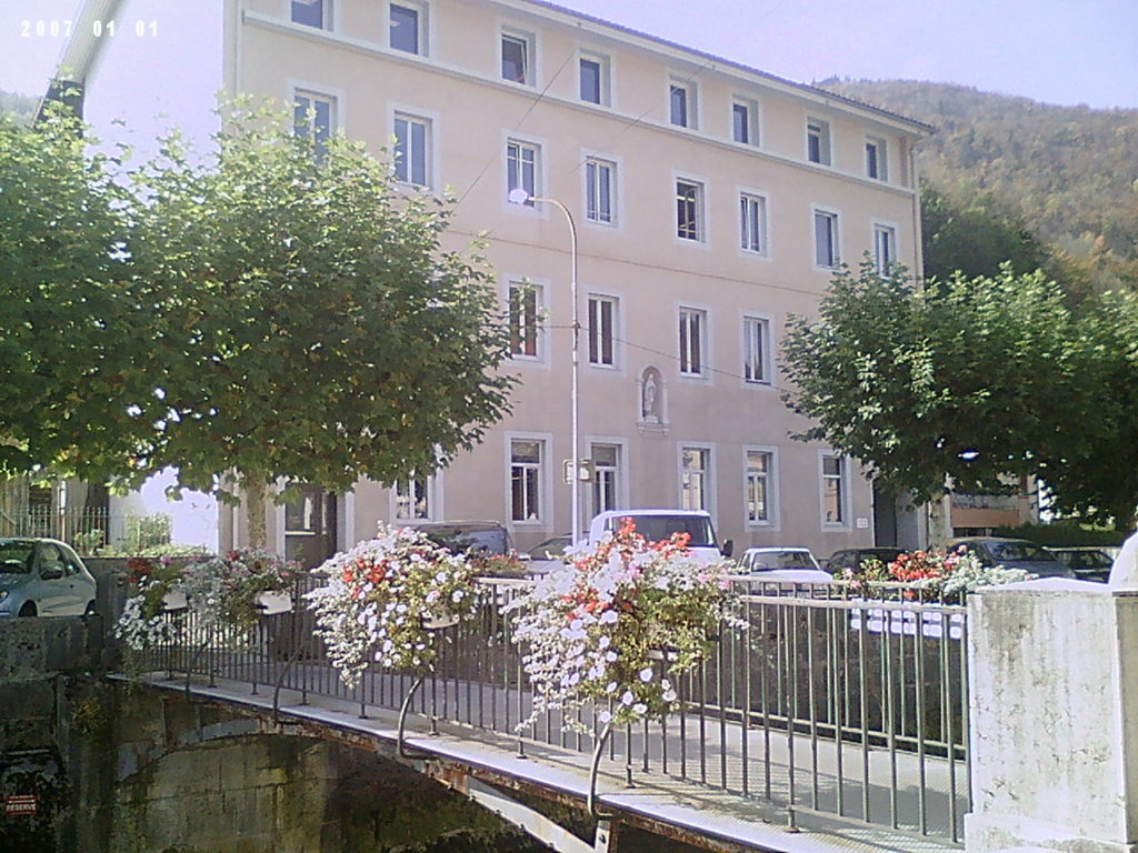 College Notre Dame