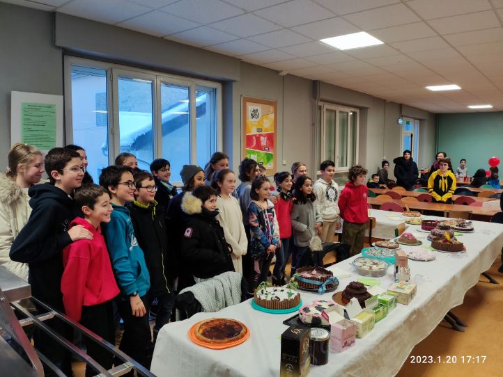 L’attribut alt de cette image est vide, son nom de fichier est concours-de-gateaux-1.jpg.